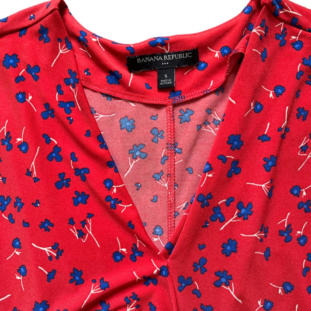Banana Republic Red and Blue Sleeveless Print Twist Faux Wrap Dress, Size Small - Picture 2 of 4